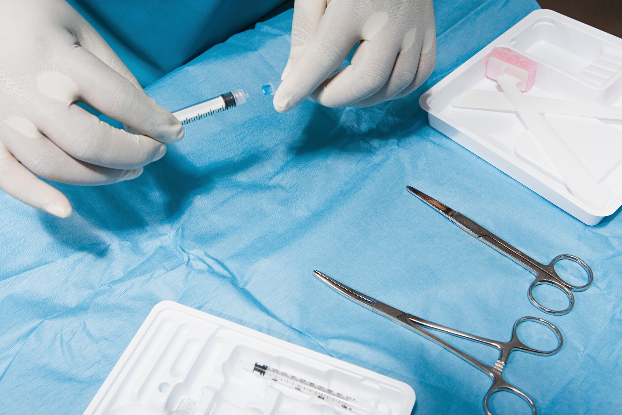 手术吻合钉有望体内降解